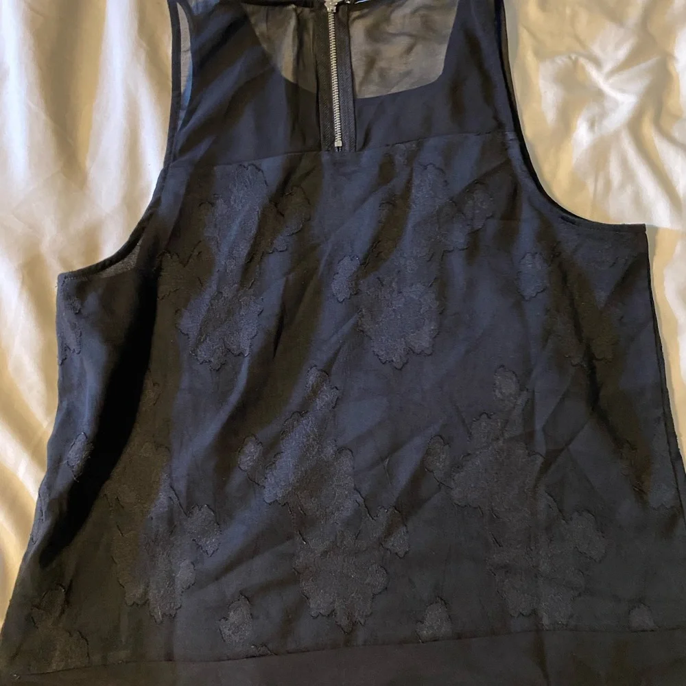 DKNY Black Sheer Lace Tank Top - Picture 4 of 5